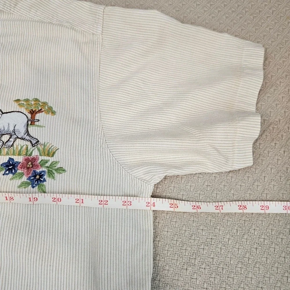 Vintage Victoria Jones Safari Animal Embroidered Shirt Tan Striped Scene Size L